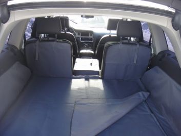 Чехлы в багажник автомобиля Audi Q7 