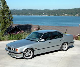 Авточехлы из экокожи Автопилот для BMW 5 (e34)